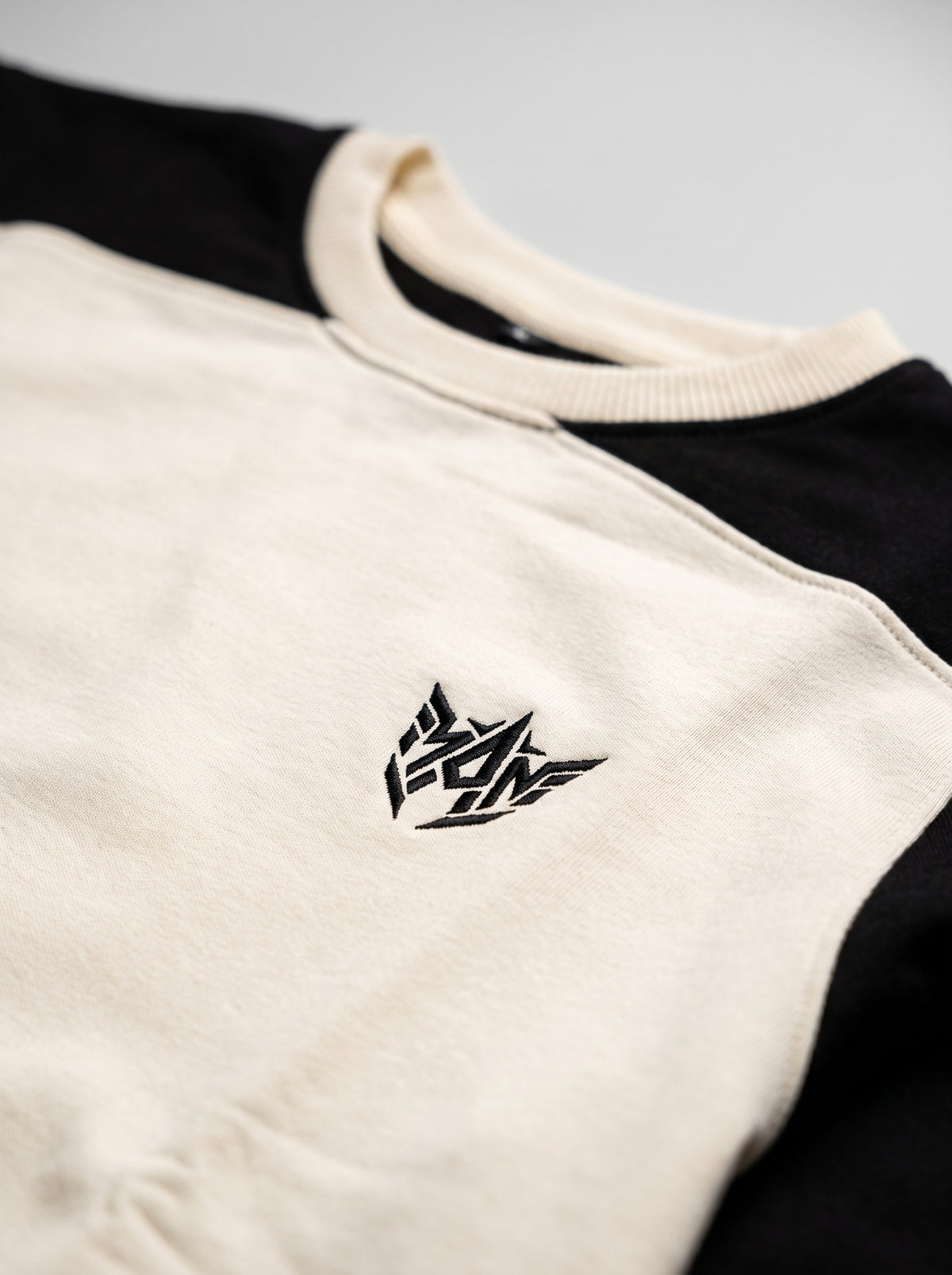 Sweat Shirt